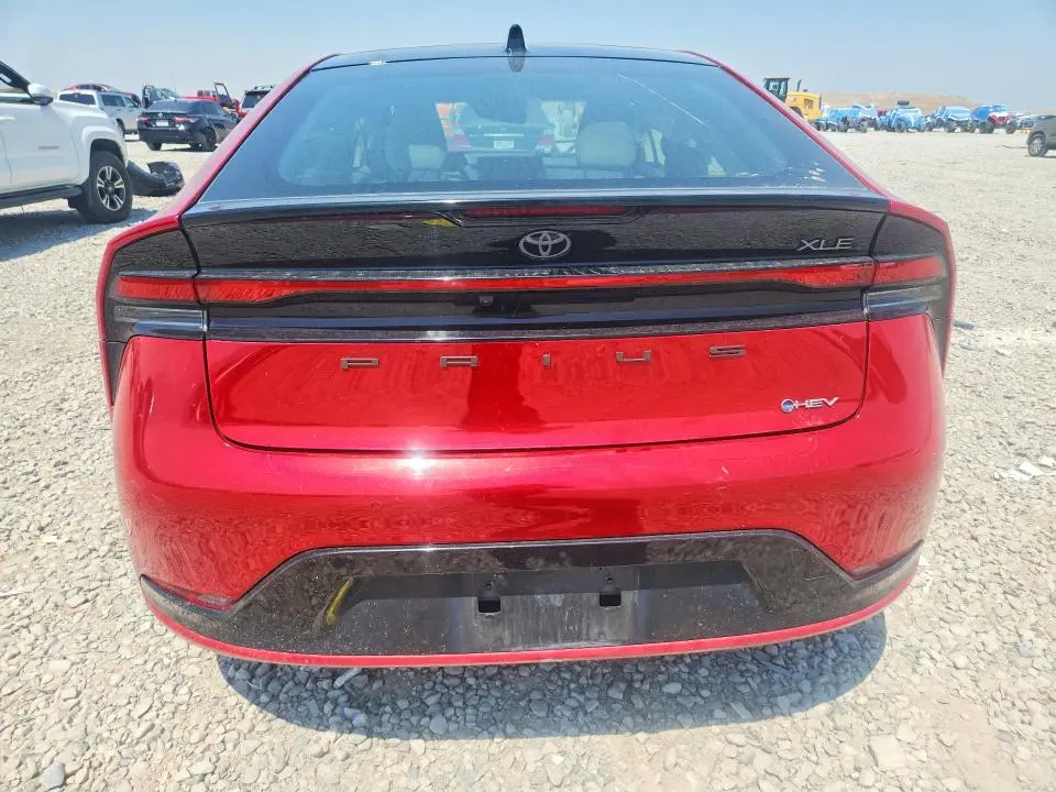 2024 TOYOTA PRIUS XLE  