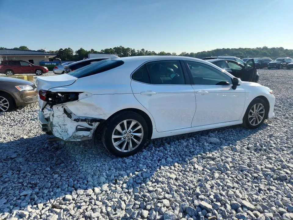 2021 TOYOTA CAMRY LE  