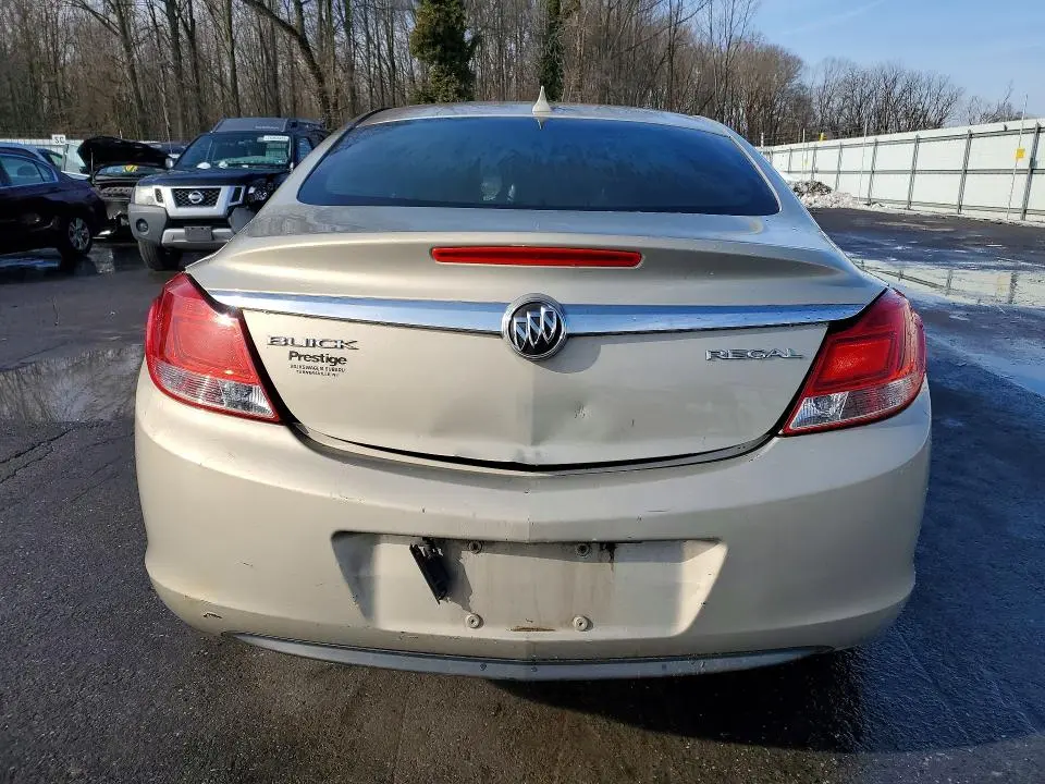2012 BUICK REGAL   