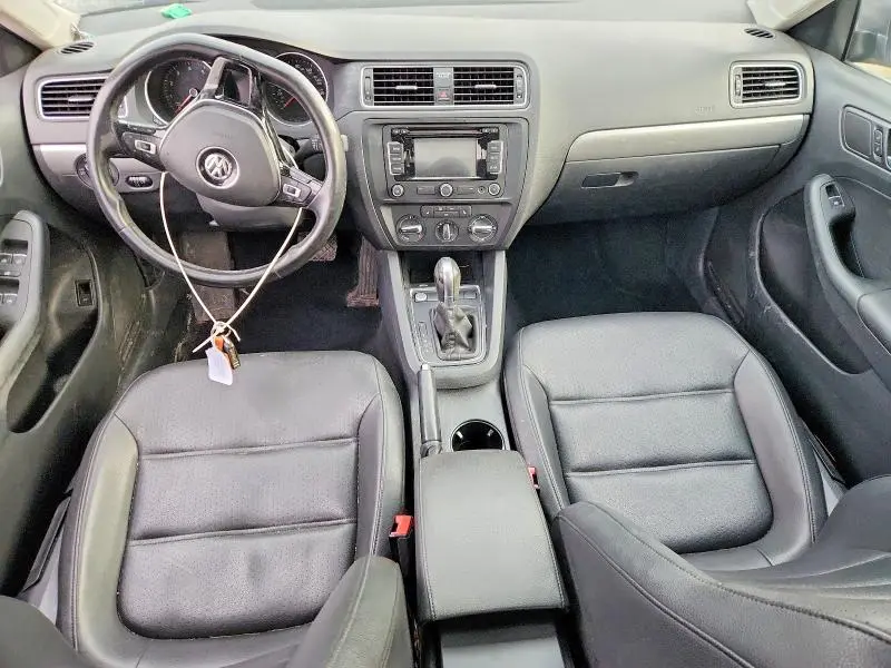 2015 VOLKSWAGEN JETTA SE  