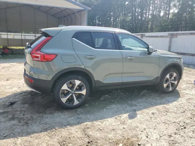2025 VOLVO XC40 PLUS