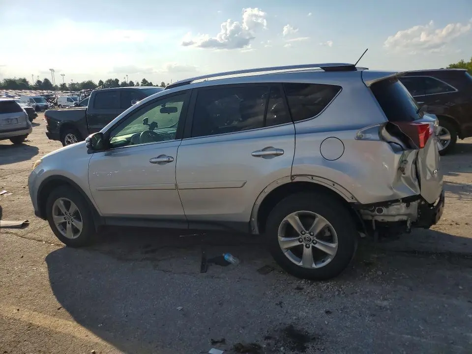2015 TOYOTA RAV4 XLE  