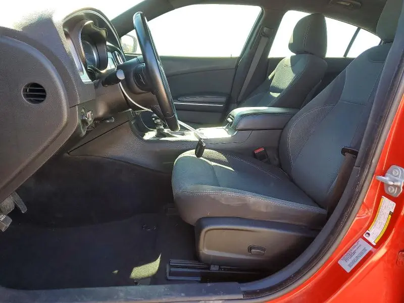 2017 DODGE CHARGER SE  