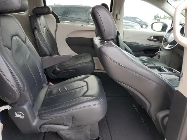 2017 CHRYSLER PACIFICA TOURING L  