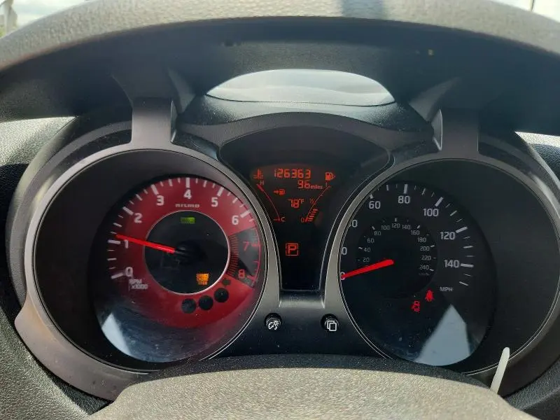 2015 NISSAN JUKE S  