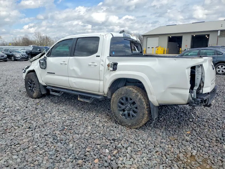 2023 TOYOTA TACOMA SR5 V6  