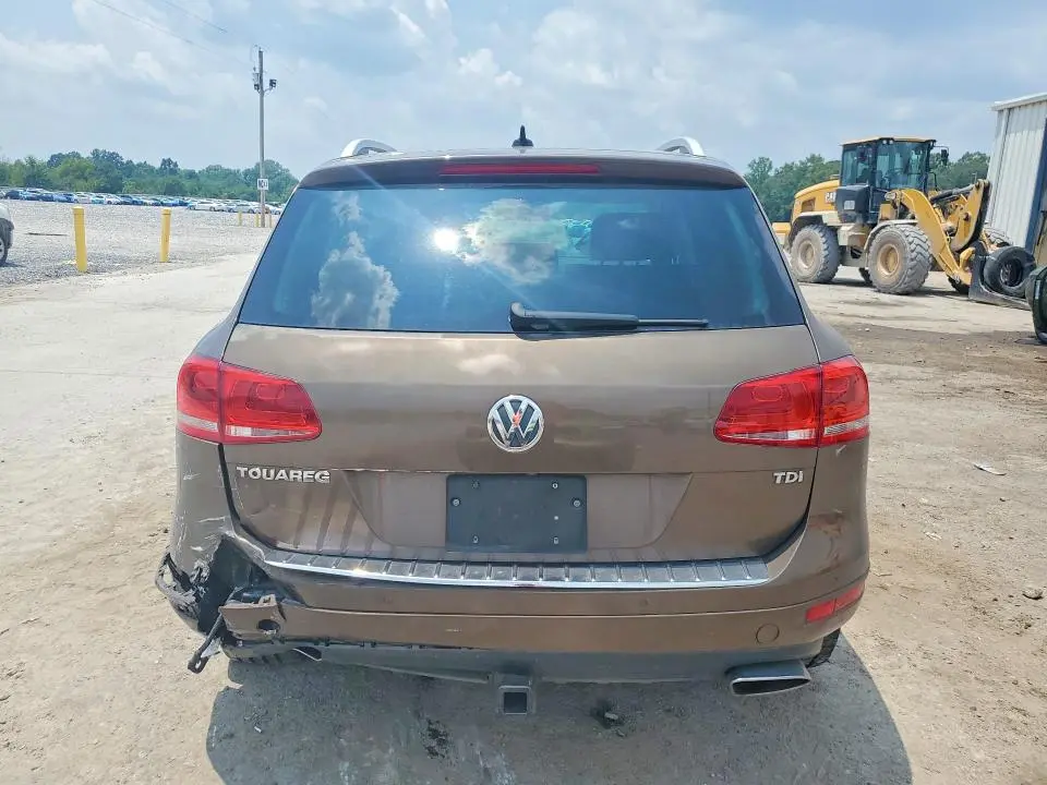 2011 VOLKSWAGEN TOUAREG V6 TDI  