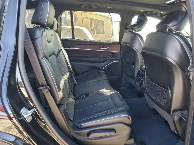 2021 JEEP GRAND CHEROKEE L SUMMIT  