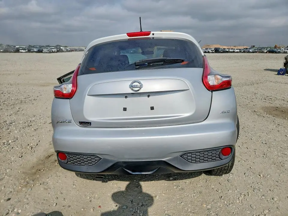 2015 NISSAN JUKE S  