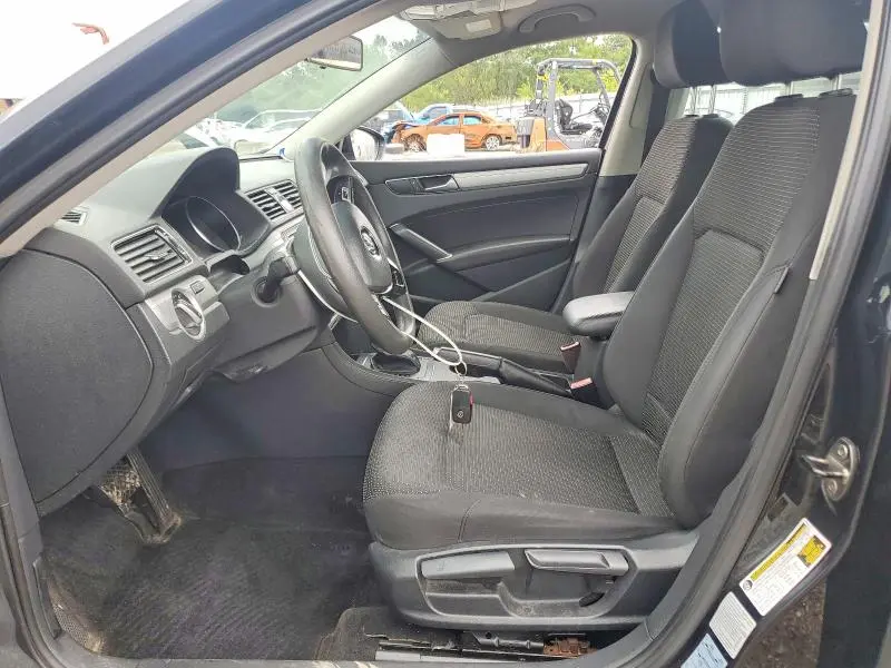 2016 VOLKSWAGEN PASSAT S  