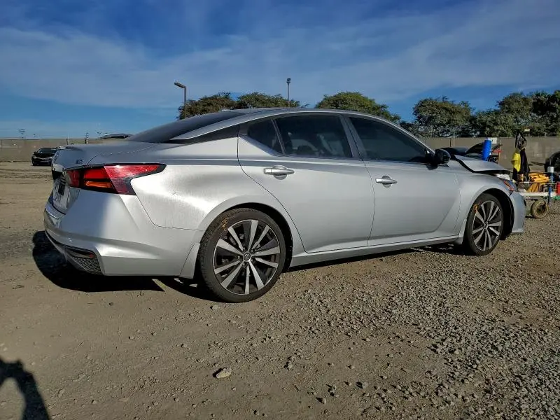 2019 NISSAN ALTIMA SR  
