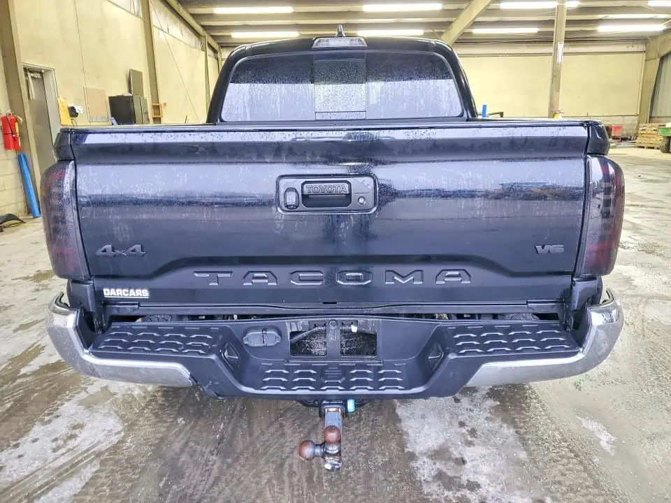 2021 TOYOTA TACOMA SR5 V6  