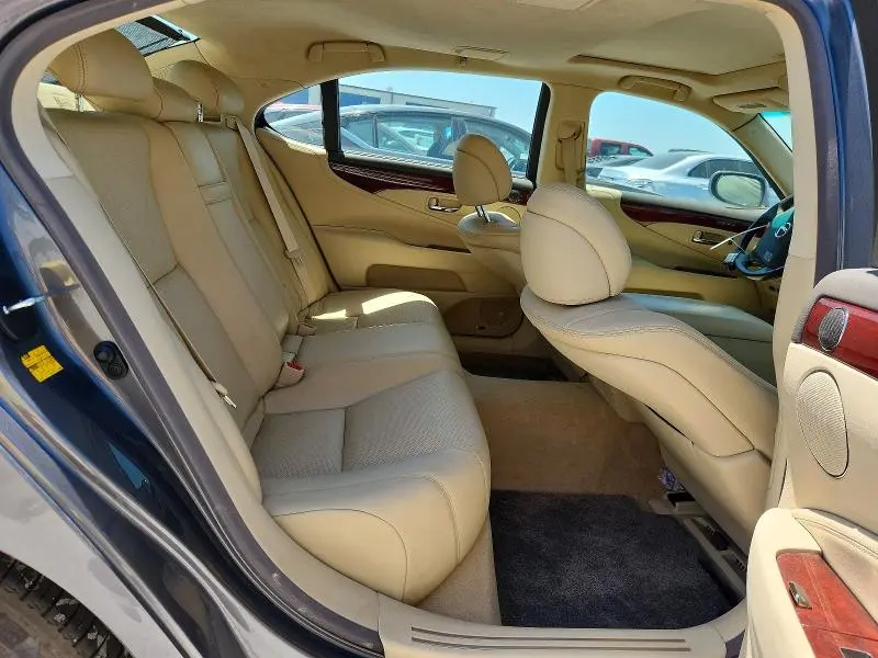 2012 LEXUS LS 460L  