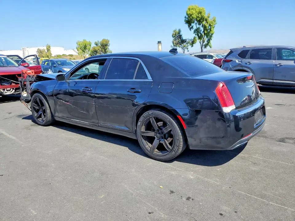 2016 CHRYSLER 300 LIMITED  