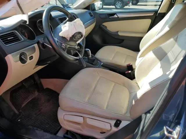 2015 VOLKSWAGEN JETTA SE  
