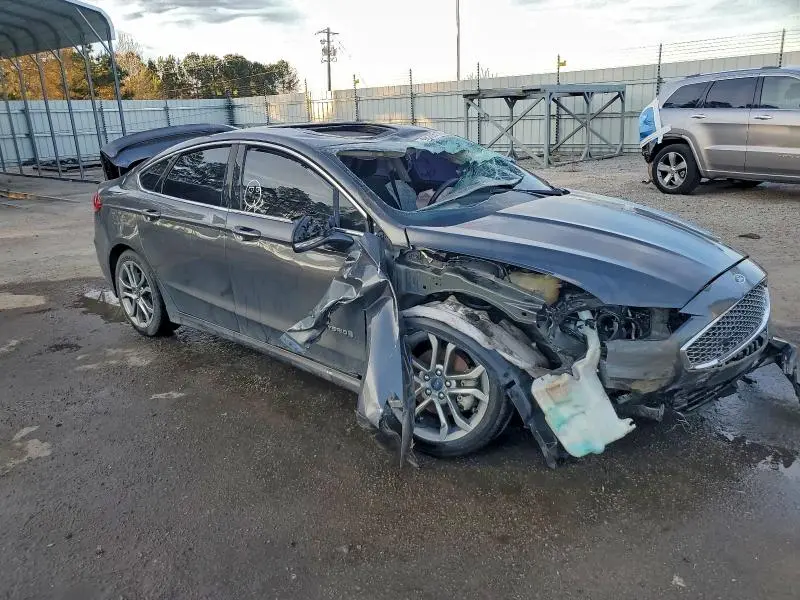 2019 FORD FUSION TITANIUM  