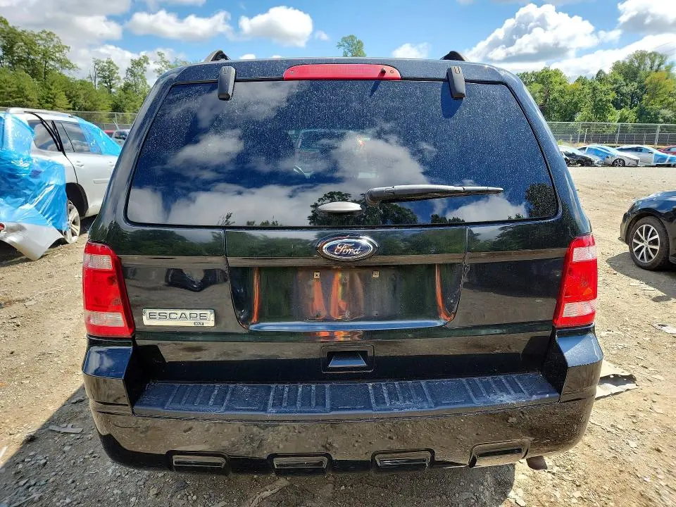 2011 FORD ESCAPE XLT  