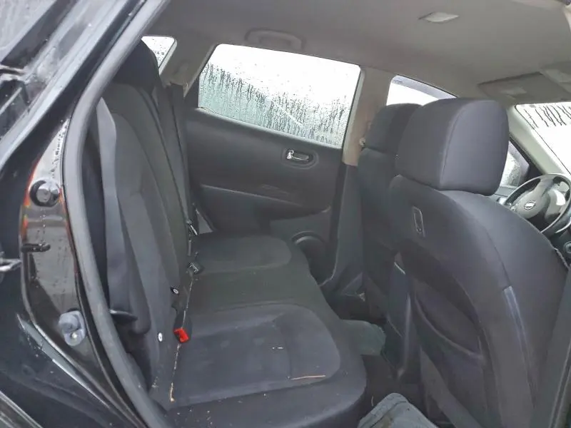 2012 NISSAN ROGUE S  
