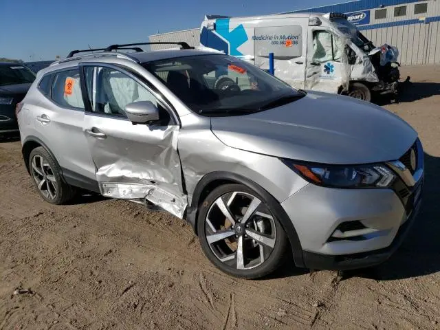 2022 NISSAN ROGUE SPORT SL  