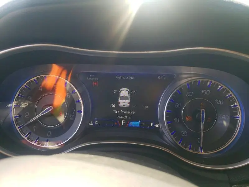 2016 CHRYSLER 300C   