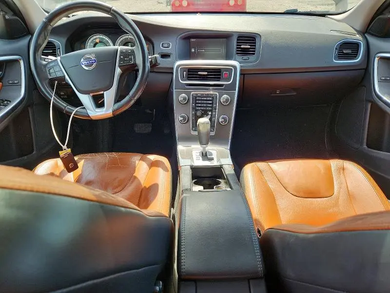 2012 VOLVO S60 T5  