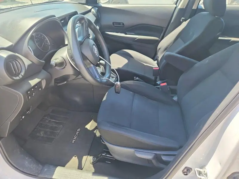 2023 NISSAN KICKS S  
