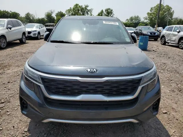 2021 KIA SELTOS S  