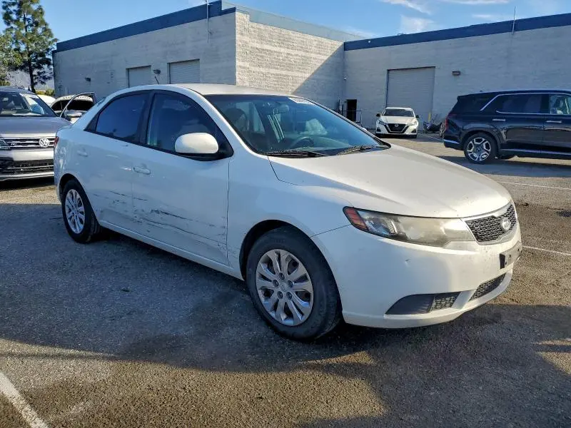 2013 KIA FORTE LX  