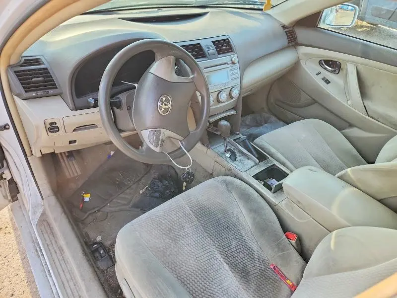 2011 TOYOTA CAMRY LE  