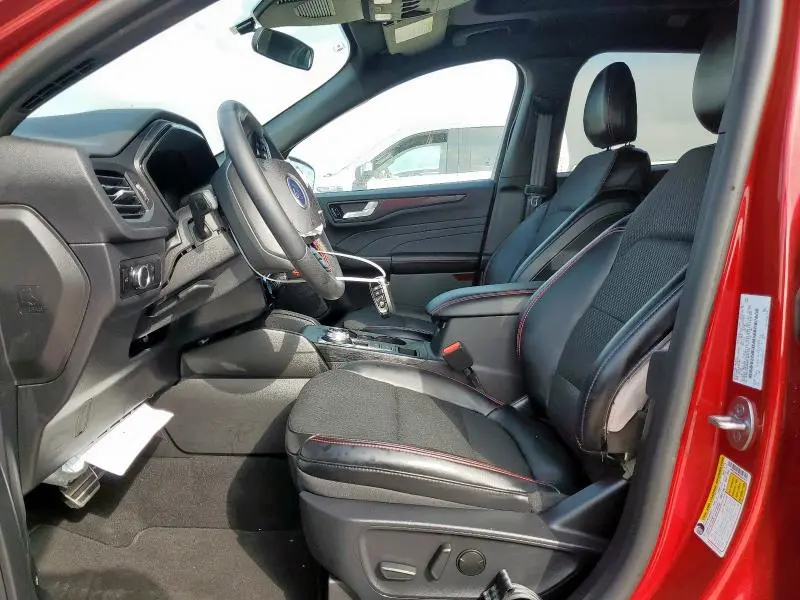 2024 FORD ESCAPE ST LINE  