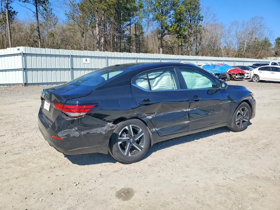 2025 NISSAN SENTRA SV  