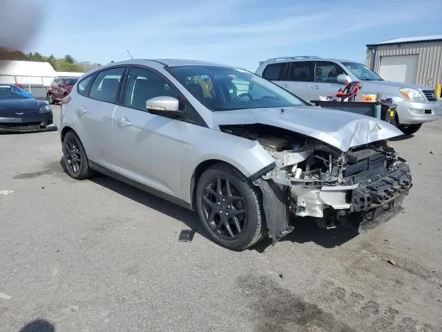 2016 FORD FOCUS SE  