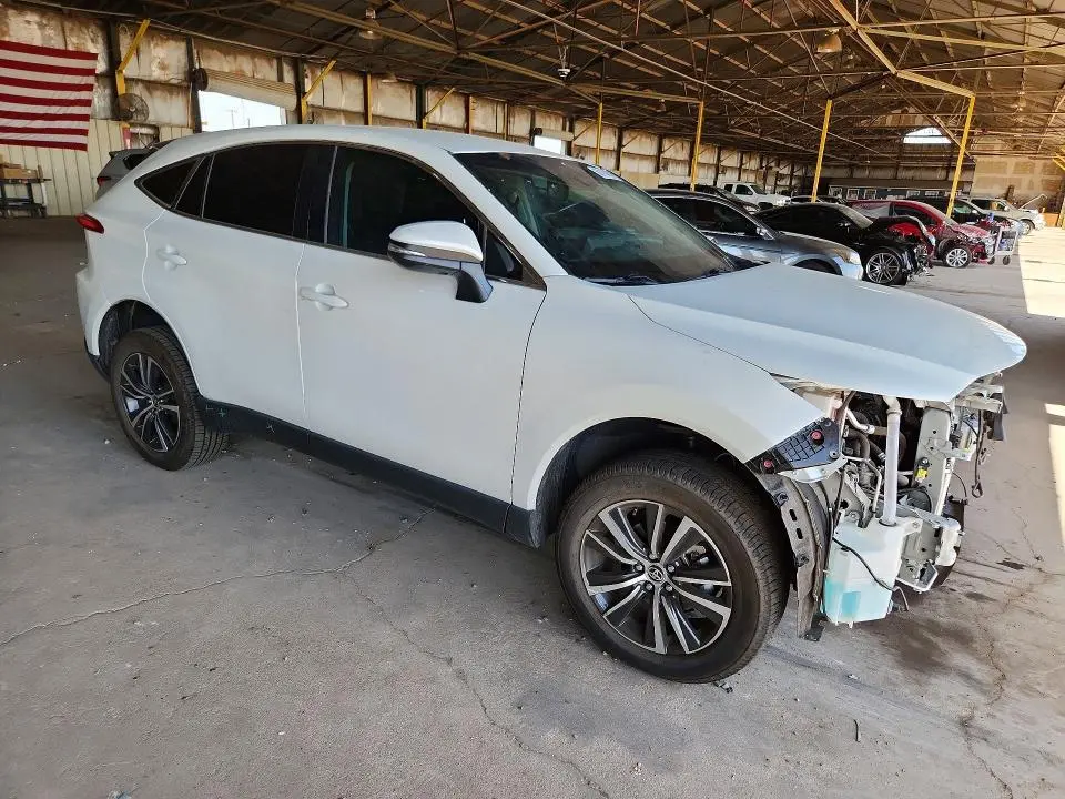 2024 TOYOTA VENZA LE  