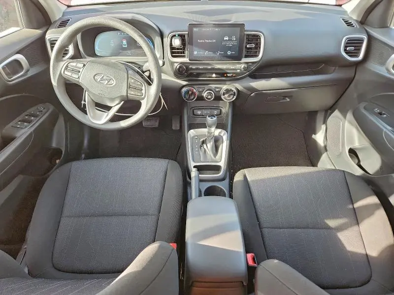 2025 HYUNDAI VENUE SE  