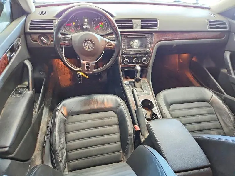 2013 VOLKSWAGEN PASSAT SEL  