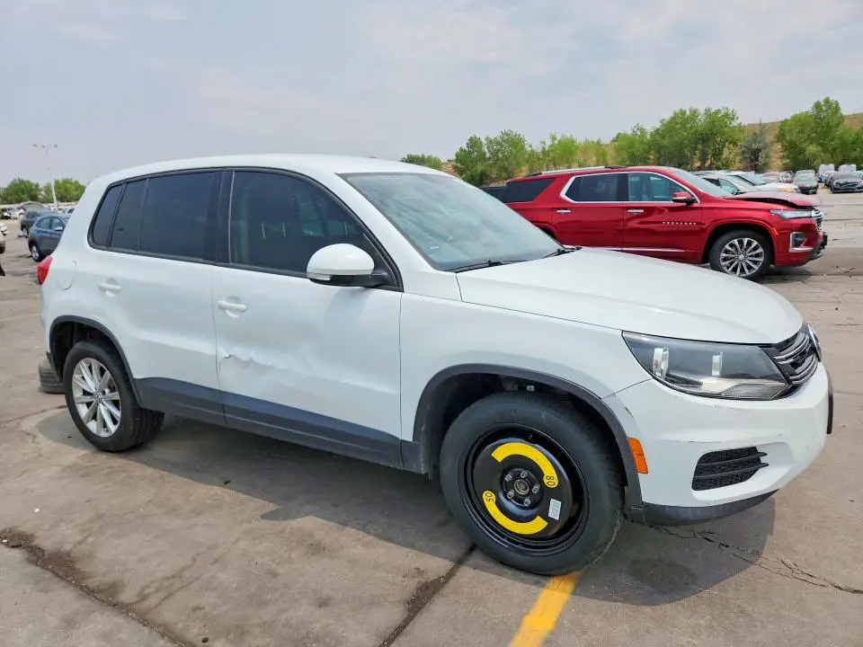 2014 VOLKSWAGEN TIGUAN S  