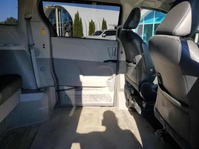 2014 TOYOTA SIENNA SPORT  