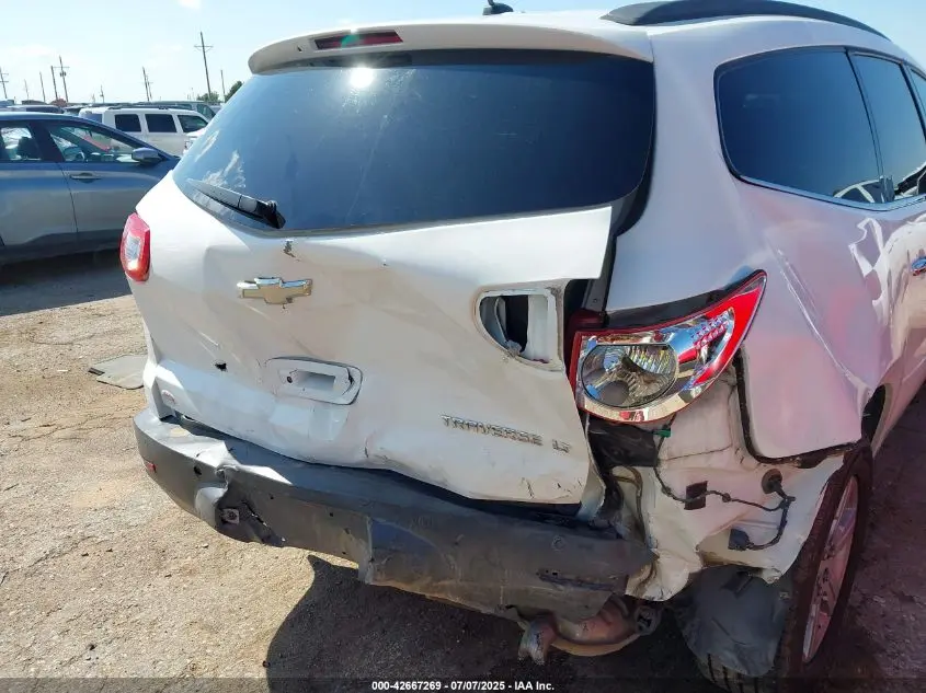 2012 CHEVROLET TRAVERSE 2LT