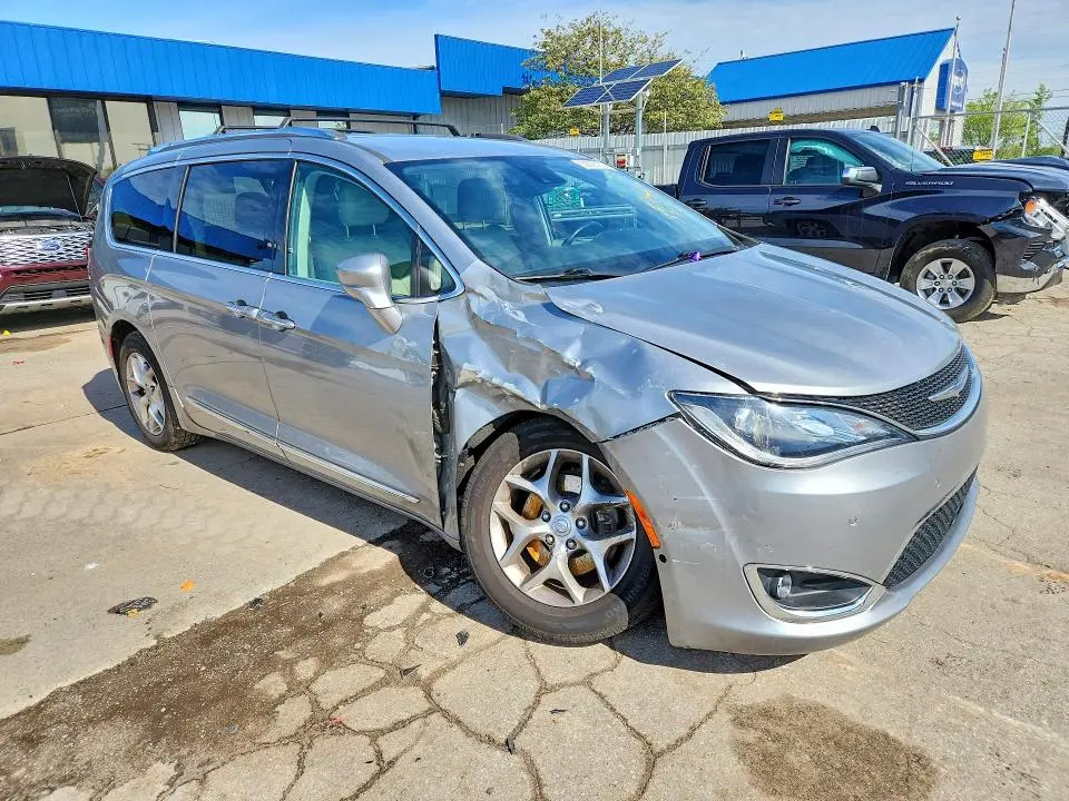2018 CHRYSLER PACIFICA TOURING L  