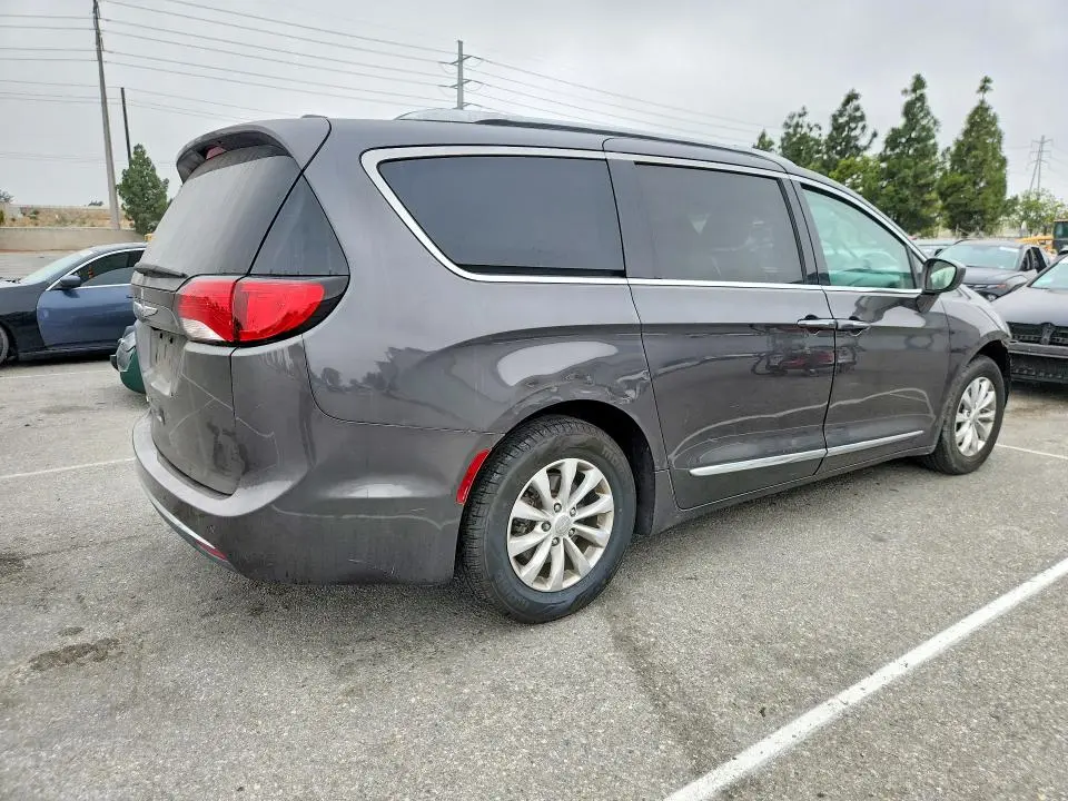 2019 CHRYSLER PACIFICA TOURING L  
