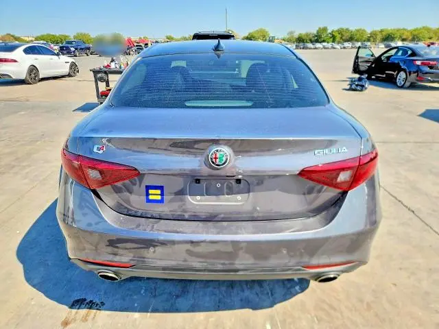 2018 ALFA ROMEO GIULIA TI Q4  