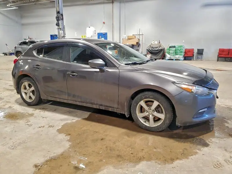 2018 MAZDA 3 TOURING  