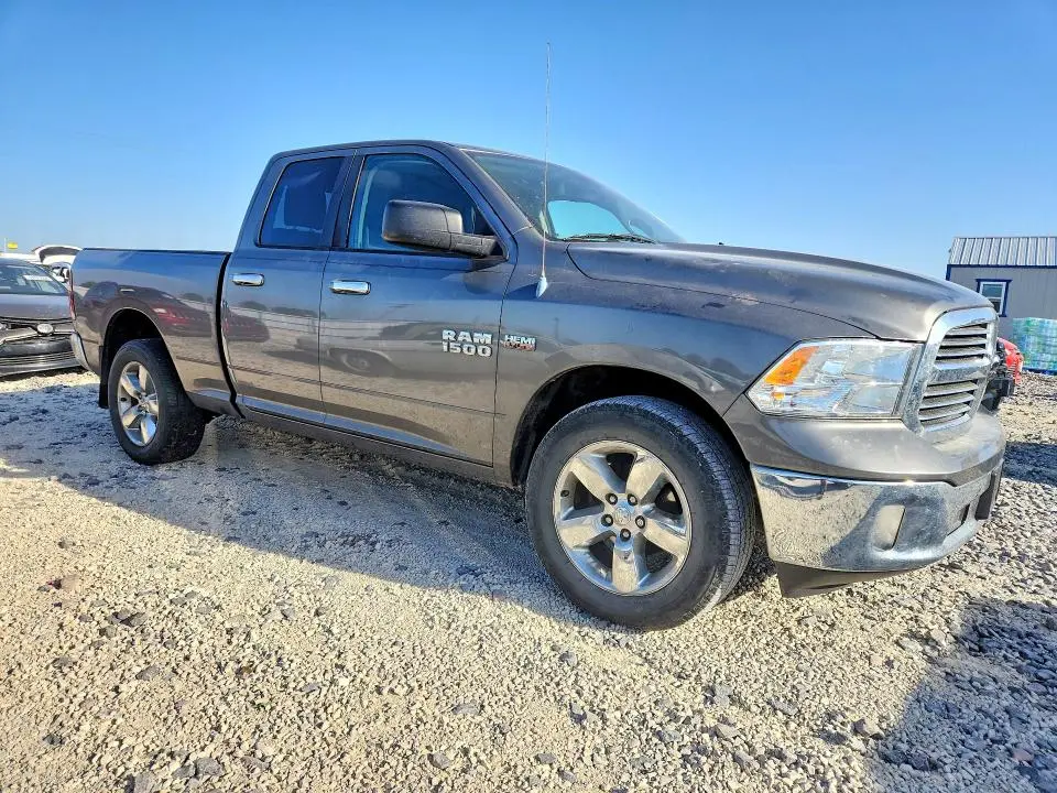 2013 RAM 1500 SLT  