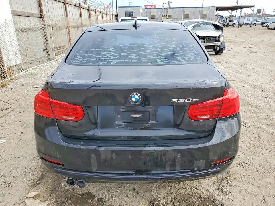 2017 BMW 330E   