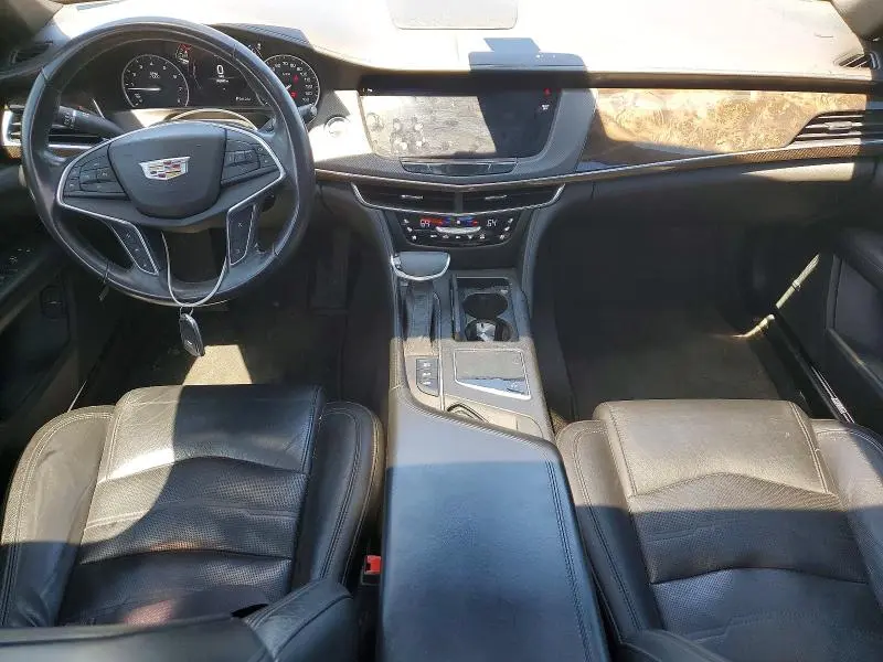2017 CADILLAC CT6 LUXURY  