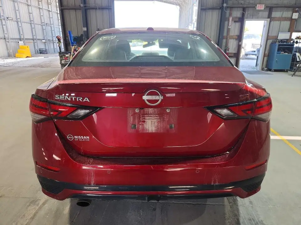 2024 NISSAN SENTRA SR  