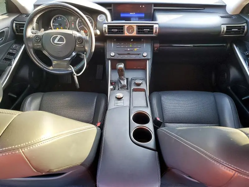 2016 LEXUS IS 200T  