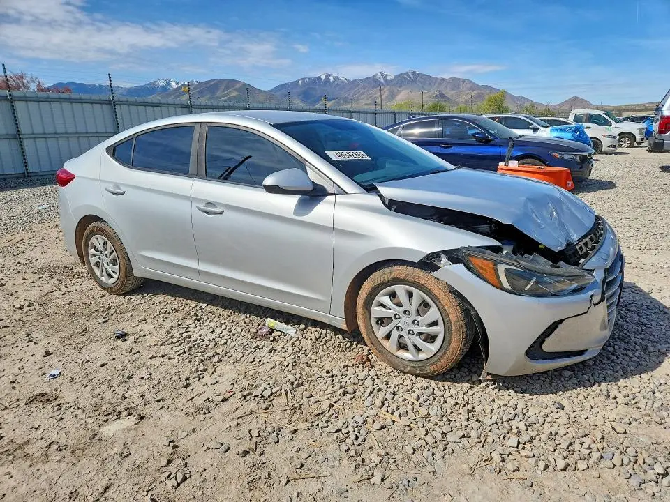 2018 HYUNDAI ELANTRA SE  