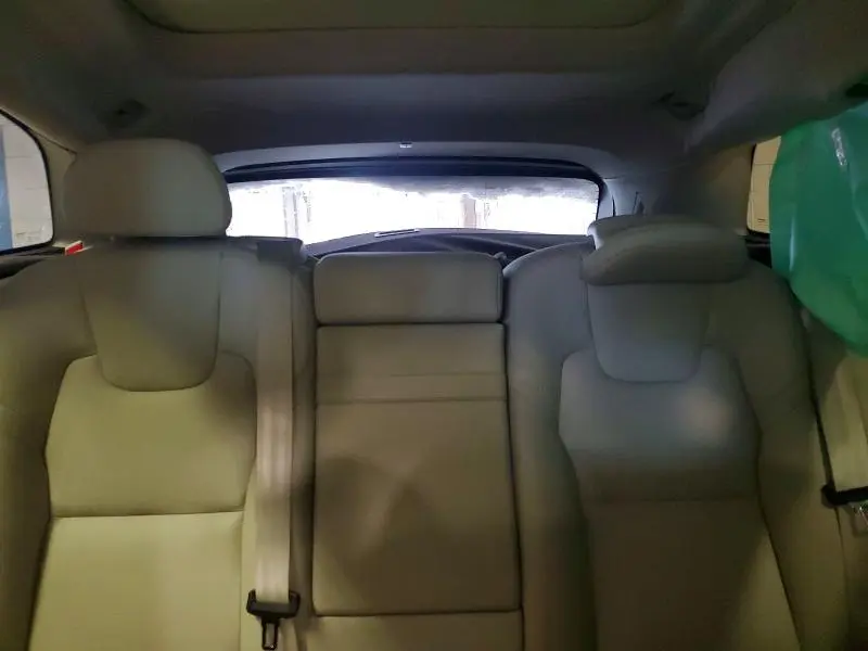 2019 VOLVO XC60 T6 MOMENTUM  