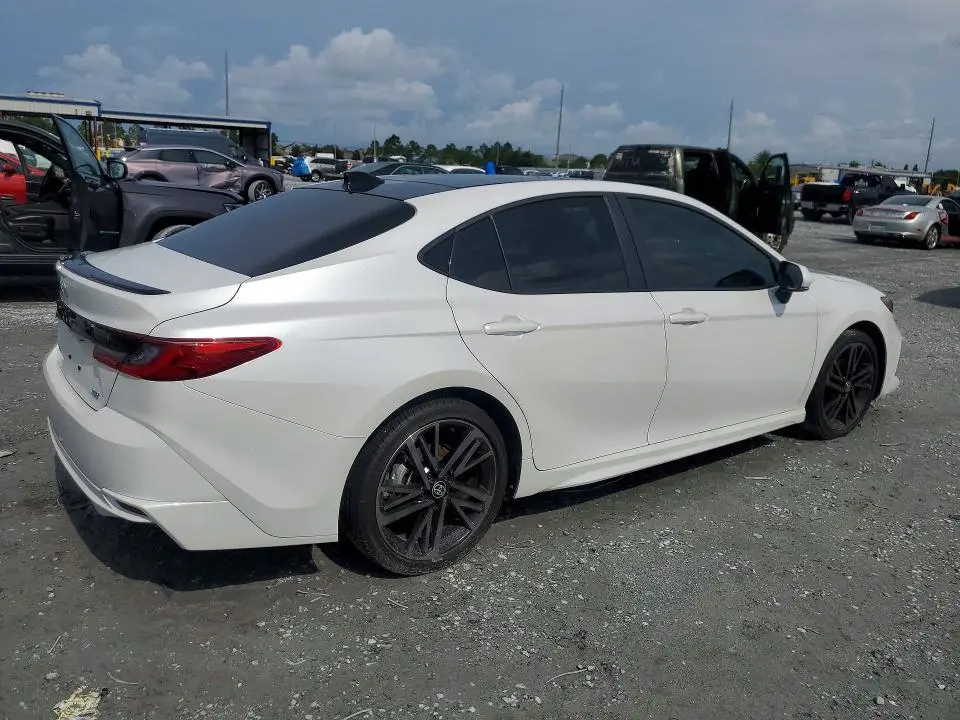 2025 TOYOTA CAMRY XSE  
